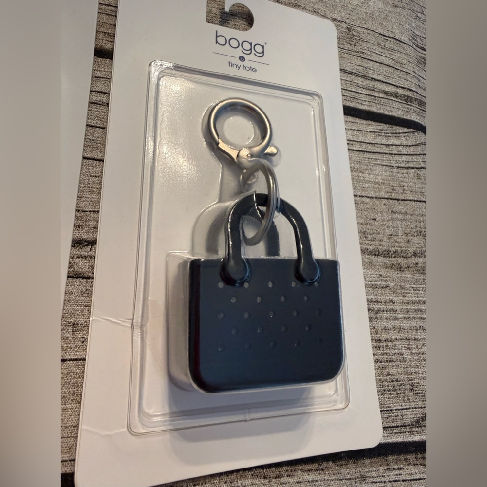 NWT! Bogg Tiny Tote Keychain. Black color, AirPod case, keychain, bag charm